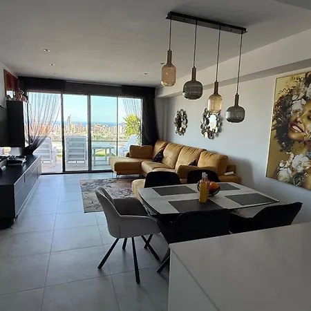 Sunny Apartment *