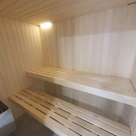 Sunny Apartment *